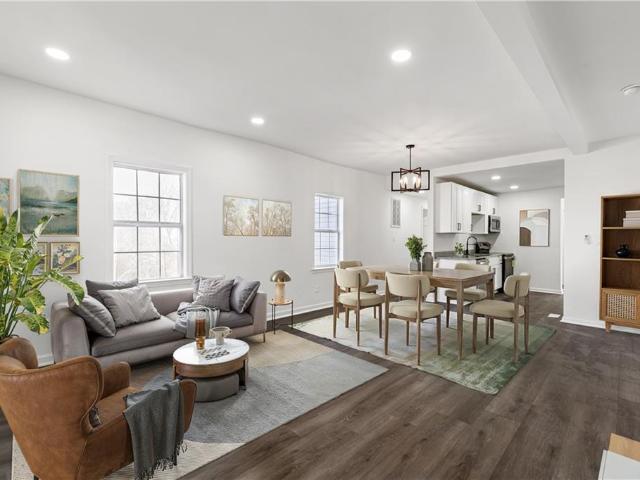 2803 Elm AVE