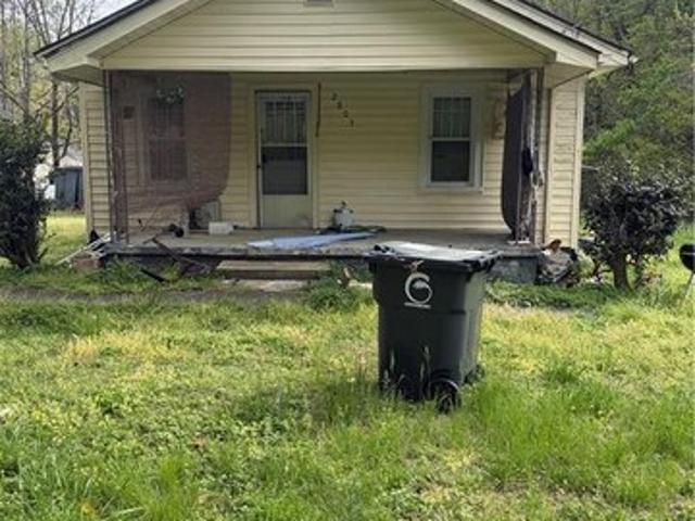 2803 W Vandalia Rd, Greensboro, NC 27407