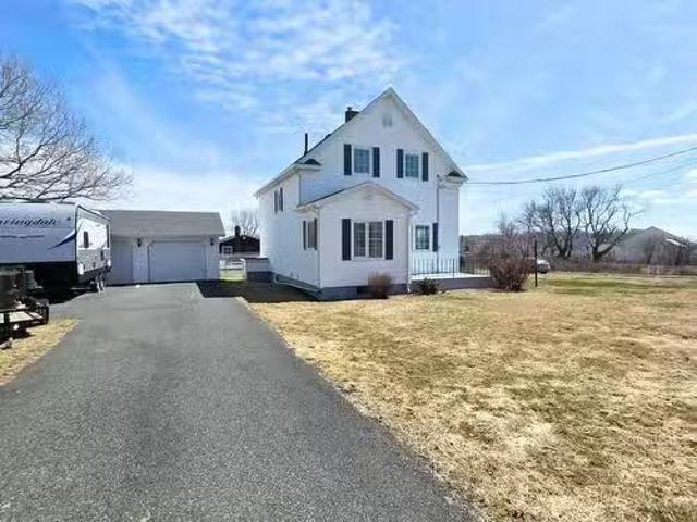 280 Convent Street, New Waterford, NS, B1H 2Y9 house for sal.