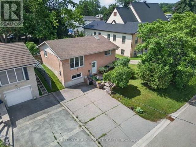 280 Charlotte Street, Central Elgin Port Stanley, ON, N5L 1A8 house for sale | Listing ID X13854 | Royal LePage