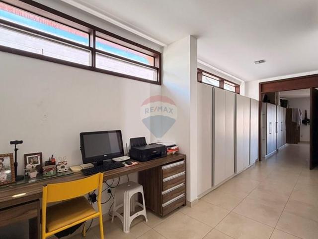 280 Área Útil Casa Alugar, 4 Dormitórios localizado em Avenida João Cirilo da Silva, 3030 Próxima a área de lazer Altiplano Cabo Branco, João Pessoa, Paraíba, 58046005 | Brasil