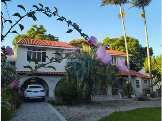 280 Área Útil Casa de Condomínio Alugar, 4 Dormitórios localizado em Camobi, Santa Maria, Rio Grande do Sul, 97110800 | Brasil