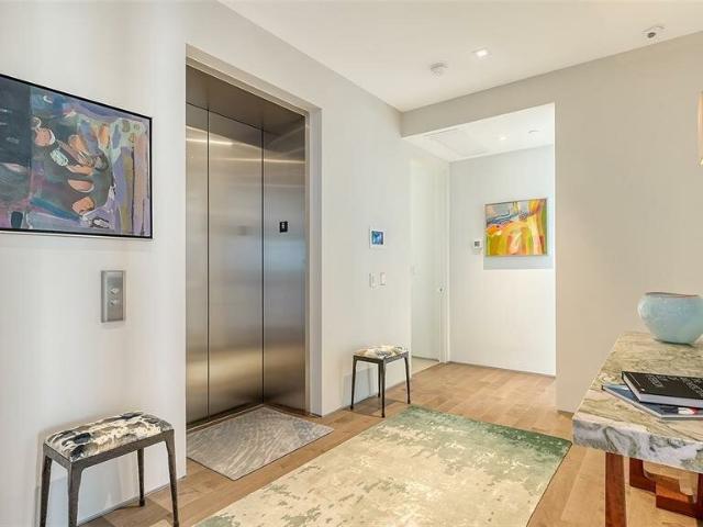 280 Golden Gate Point Unit 600, Sarasota, US, FL