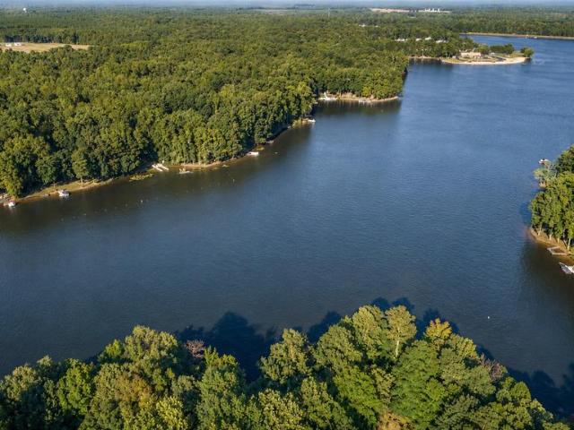 280 Lake Caroline Drive