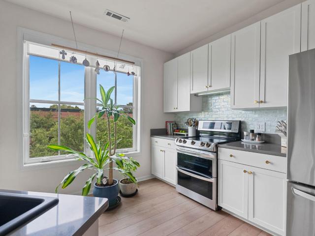 280 Seven Farms Drive Unit 302