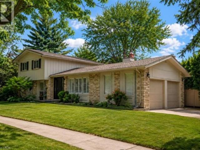 280 Penn Drive, Burlington, ON, L7N 2B8 house for sale | Listing ID 40861 | Royal LePage