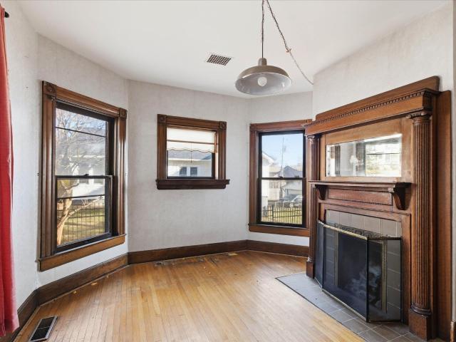 280 W Hillside Avenue