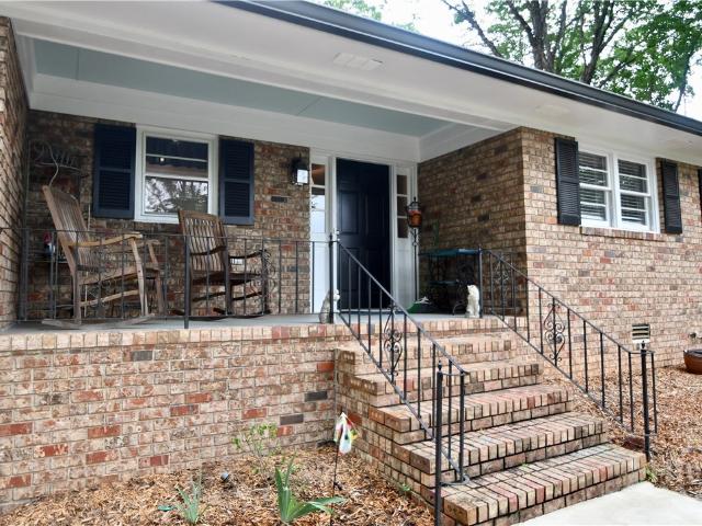 280 Valleybrook Drive