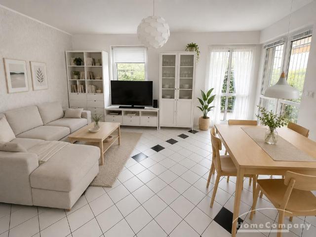 28154 HomeCompany Dresden Möbliert/Furnished 4 Zimmerwohnung in Radebeul mit Terrasse max. 3 Personen