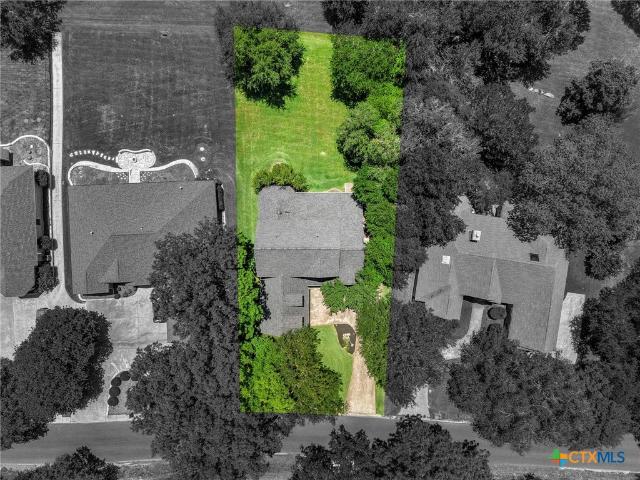 2815 Chisholm Trail