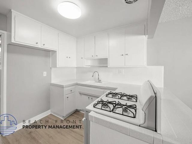 2816 W 182nd St, Torrance, CA 90504