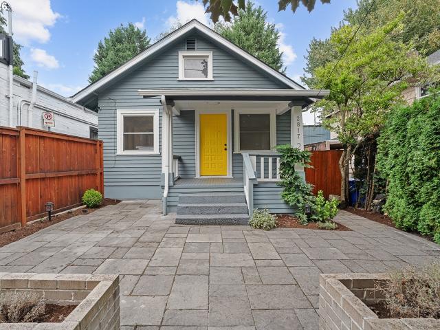 2817 NE Weidler St, Portland, OR 97232 | MLS #254001