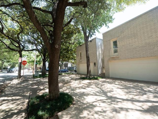 2818 Welborn Drive # 9
