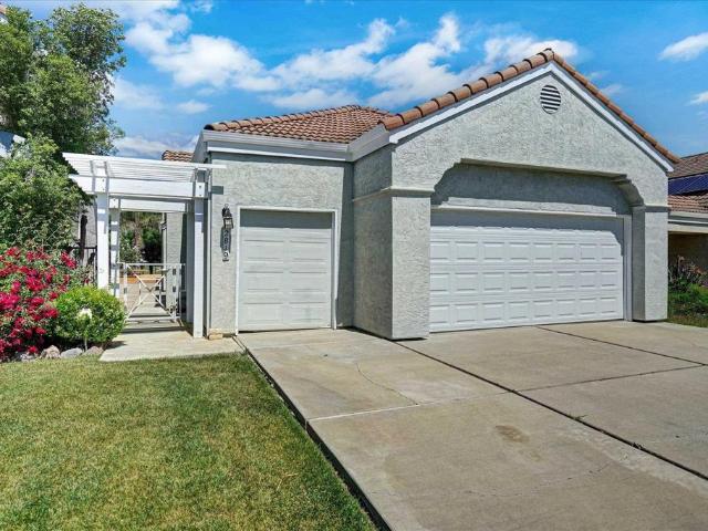 2819 Cherry Hills Dr