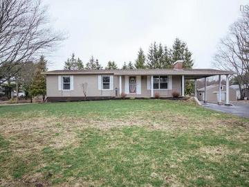 2810 Pinecrest Drive, Coldbrook, NS, B4R 1B5 house for sale | Listing ID 202608 | Royal LePage