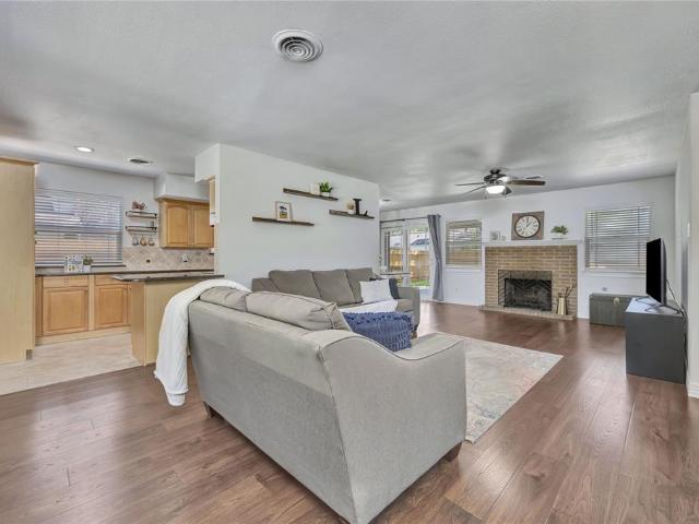 2812 Norwood Lane