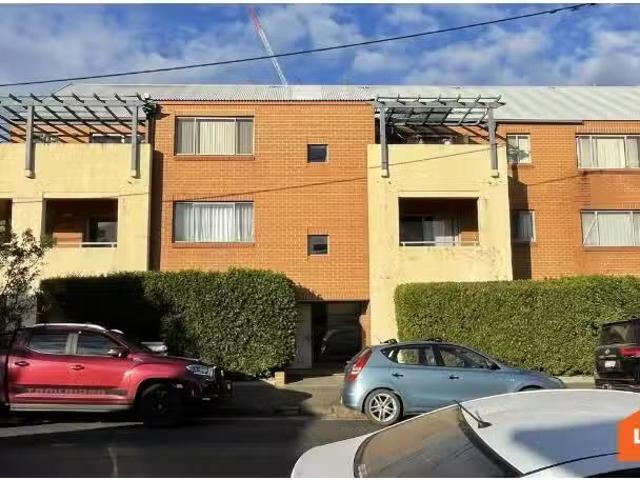 28/12 Grey Street, Wickham Apartment for rent Listed by Leasi.