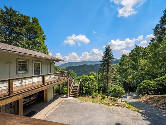 281 Cliffside Lane, Seven Devils, US, NC