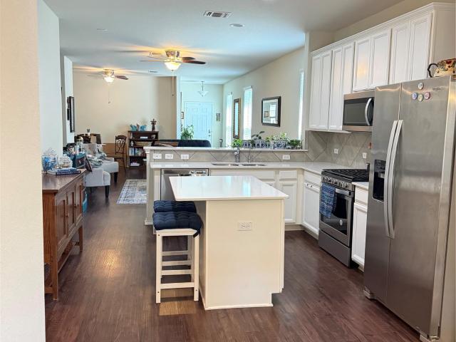 281 La Dera Dr