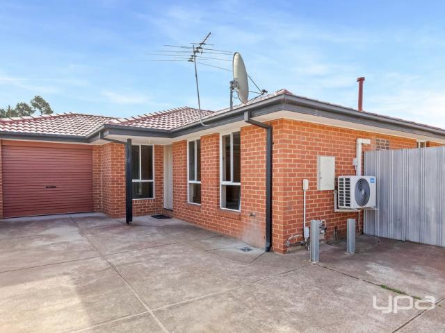 2/81 Leonard Avenue, ST ALBANS