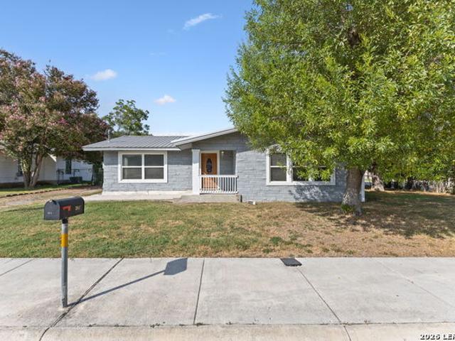 281 N Lone Star Ave