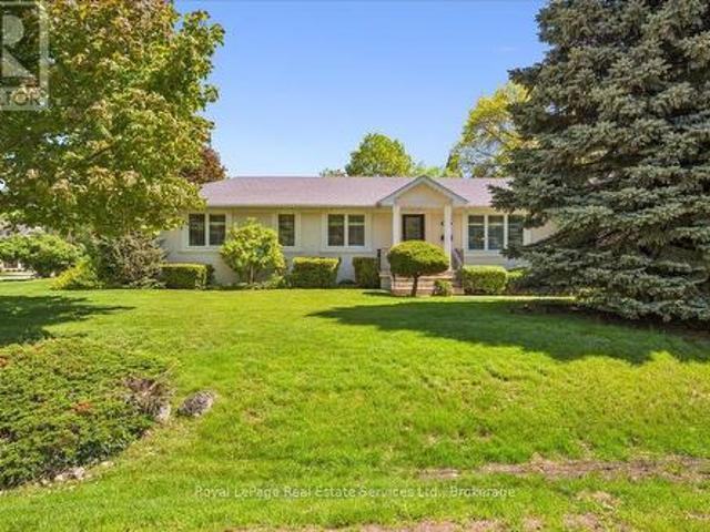 281 Pinehurst Drive, Oakville Fd Ford, ON, L6J 4X2 Luxury House for sale | Listing ID W13539 | Royal LePage Carriage Trade Luxury Properties
