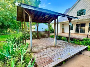 2825 Hwy 35N
