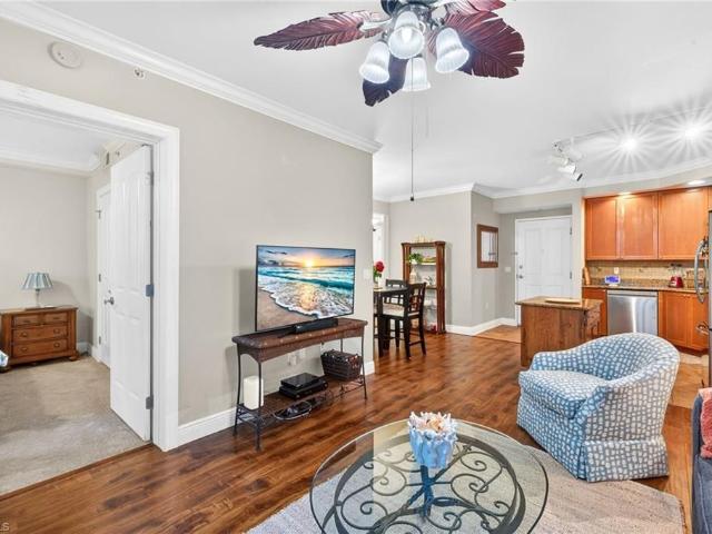2825 Palm Beach Blvd Unit 215, Fort Myers, US, FL