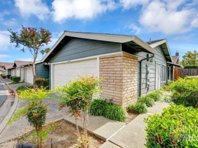 2825 Sundown Cir, Fairfield, CA 94533 | MLS #325093