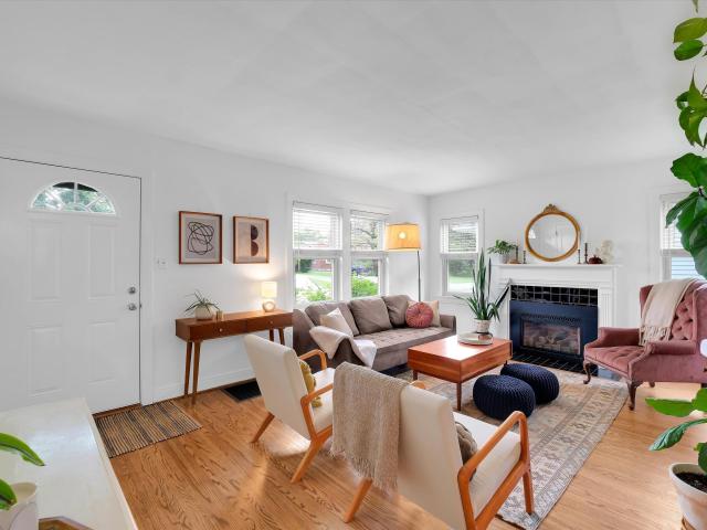 2826 Eleanor Avenue