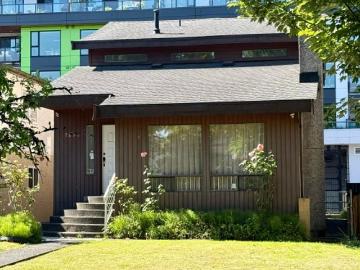 2826 Franklin Street, Vancouver, BC, V5K 5B1 house for sale | Listing ID R3137 | Royal LePage
