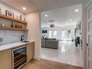2829 Dyer Street, University Park, TX