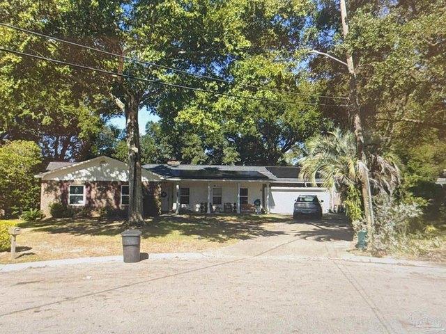 2820 Nagel Dr, Pensacola, FL 32503