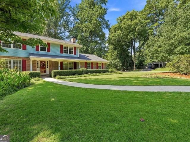 2820 Briarglen Drive