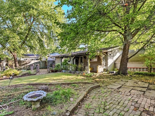 2820 Lucas Way