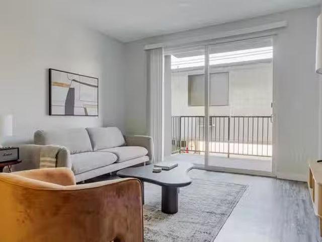2820 Sawtelle Blvd, Sawtelle 2 Bedroom 2 Bath
