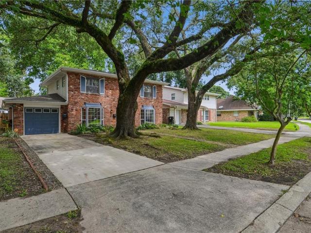 2821 Danbury Drive