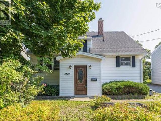 2821 Ralph Devlin Drive, Halifax, NS, B3L 3T2 house for sale | Listing ID 202619 | Royal LePage