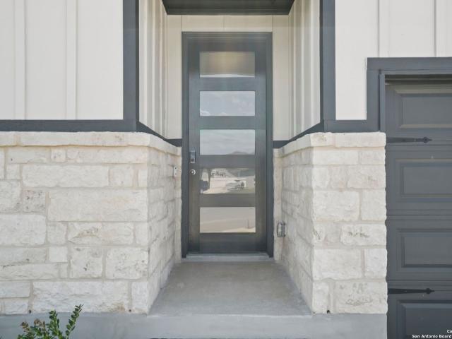 2822 Descanso Ave, Converse, TX 78109 | Compass