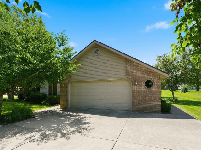2822 E 250 North