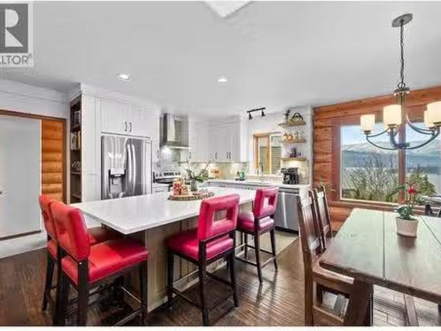 2822 Juniper Crescent, Blind Bay, BC, V0E 1H1 house for sale.