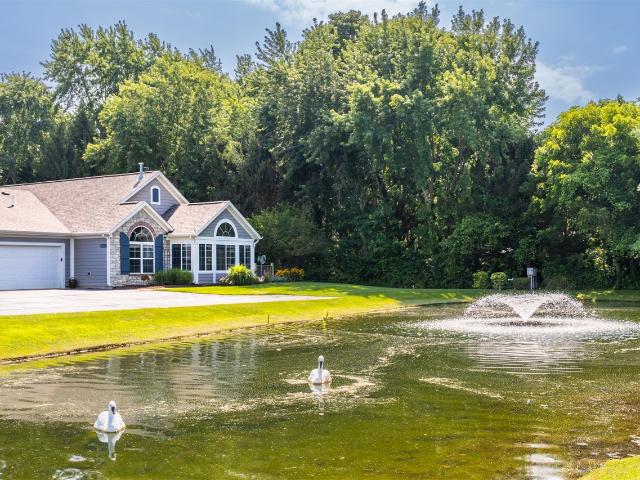 2822 Villa Lane
