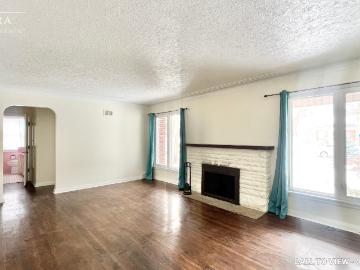 Cleardale, London, Ontario - Parking, Equipped kitchen