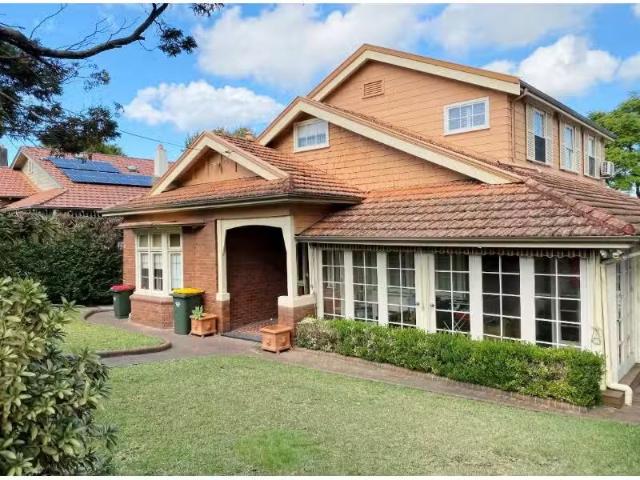 282 Mowbray Road, Artarmon House for rent Listed by Charles L.