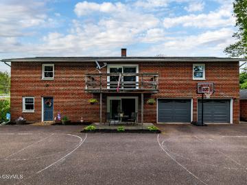 282 mccracken road