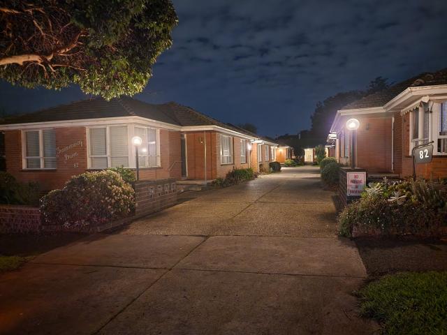 2/82 Park Street, Moonee Ponds