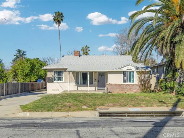 2835 Casitas Avenue