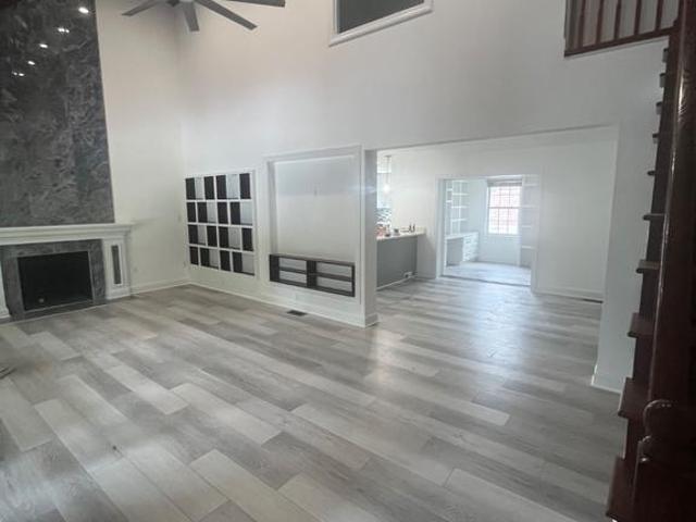 2836 Cedar Lane