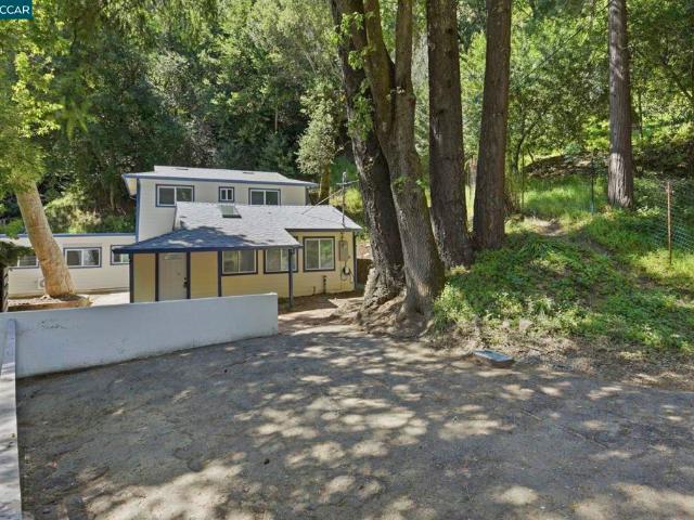 2836 Kilkare Rd