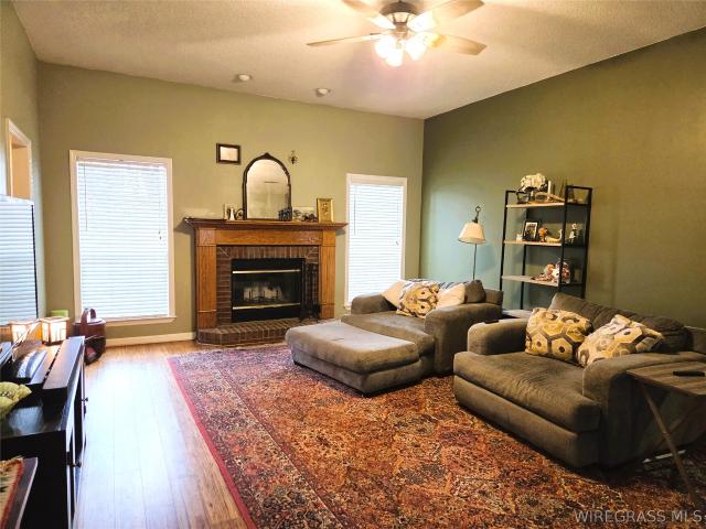 2837 Sparrow Way